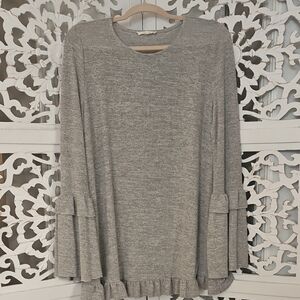 Easel Gray Bell Sleeve Top Size Medium